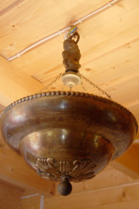 Kotimuseon vanhin leijonakoristeinen lamppu on peräisin 1800-luvulta. 