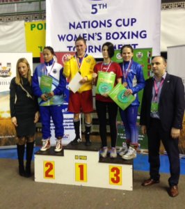 Serbian turnauksessa 48-kiloisten sarjassa kultaa voitti Ruotsin Lise Sandebjer, hopealle sijoittui Intian Bina Devi Koijam ja pronssille semifinalistit Serbian Radulovic Jovanka ja Suomen Satu Lehtonen. 