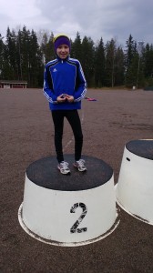 Aliisa Keskinen voitti hopeaa 10-vuotiaissa tytöissä.