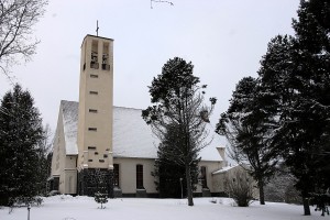 Jouluaamun jumalanpalvelus alkaa Viialan kirkossa kello 7.