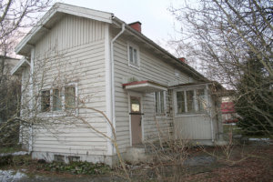 Ratamestarin talo on ollut myynnissä kesästä 2011.