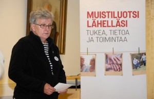 Maija-Liisa Vänninmaja kertoi omasta toiminnastaan Pirkanmaan Muistiyhdistyksessä.