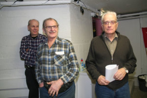 Heikki Laakso (vas.), Tauno Halonen ja Jorma Lehtonen ovat tehneet töitä samalle työnantajalle eli nykyiselle Toijala Worksille. 