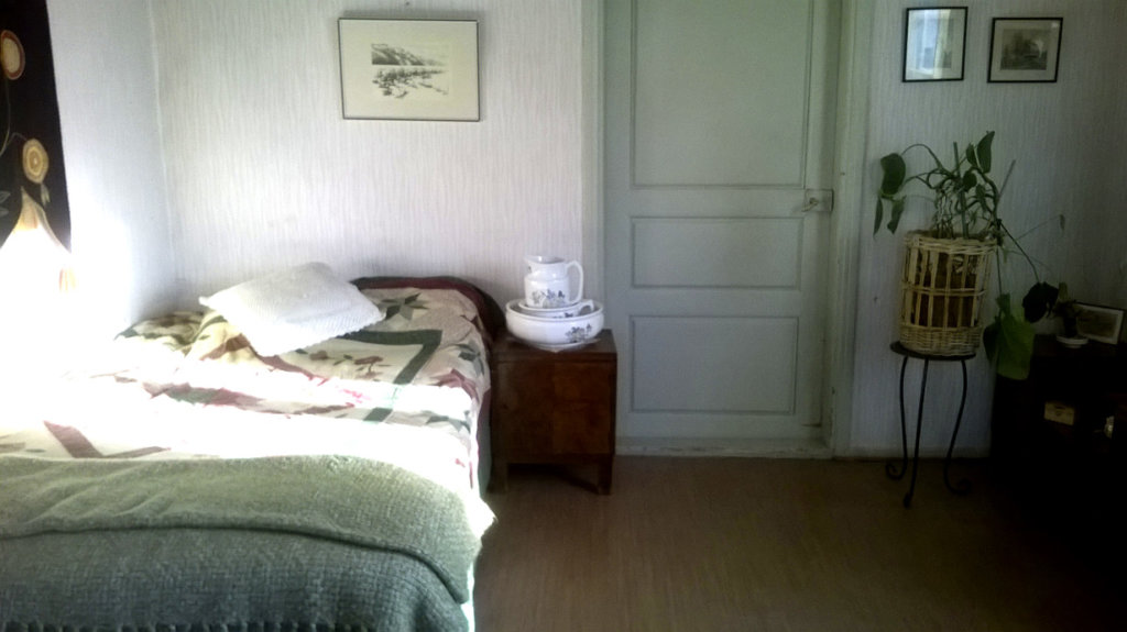 Huone, jossa Jean Sibelius asui Kantalassa. Kuva Liisa Ahokas