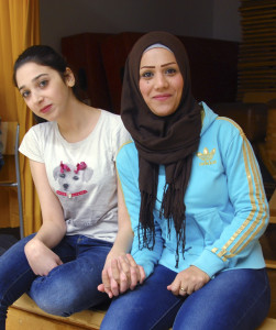 Zina Mohammed (vas.) ja Tuka Enwar ovat kotoisin Irakista. 