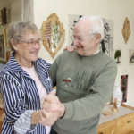 Senioritanssi on Hilkka ja Reino Järveläisen yhteinen harrastus