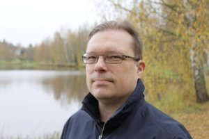 Tomi Koistinen jatkaa Akaan Kokoomuksen puheenjohtajana vuonna 2017.