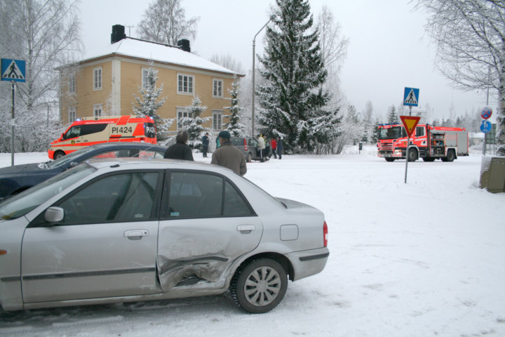 Pelti Rytisi Hämeentiellä - Akaan Seutu