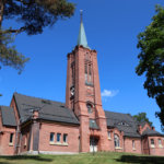 Koronaohjeistukset vaikuttavat Kylmäkosken kirkon 120-vuotisjuhlamessuun – Tilaisuuteen voidaan kuorojen lisäksi ottaa vain noin 20 vierasta, ehtoollista jaetaan seurakuntatalon pihassa