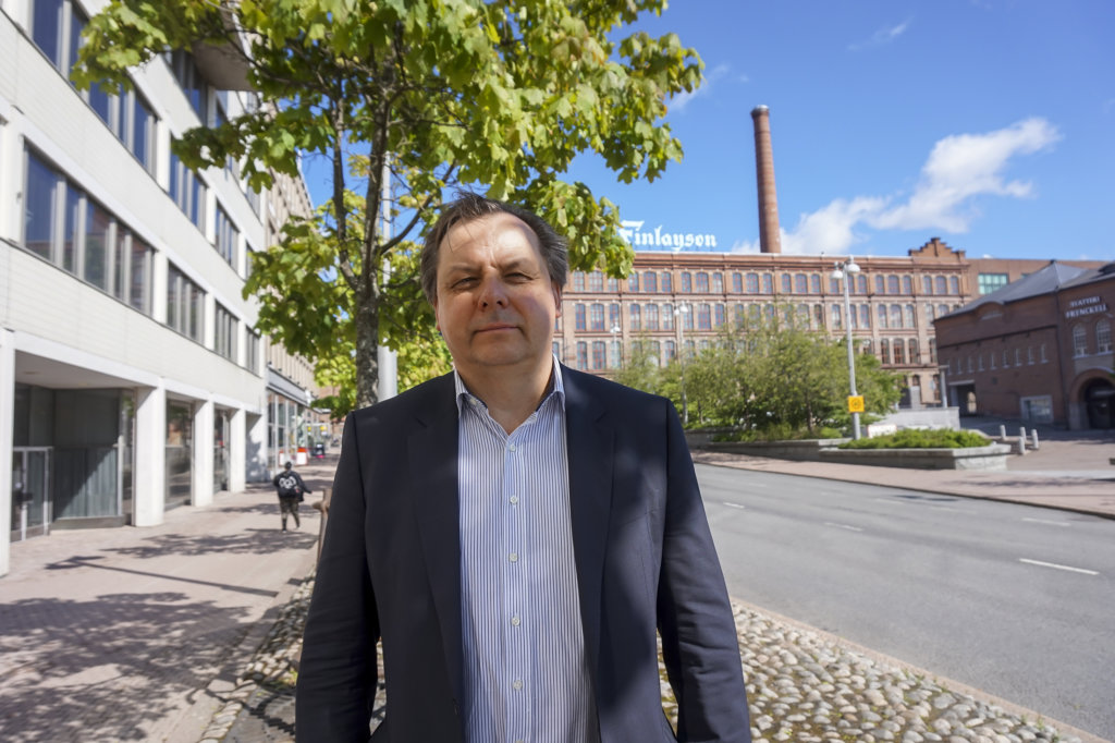 Tampereen kaupungin elinvoiman ja kilpailukyvyn palvelualueen johtaja Teppo Rantanen kiittelee Tampere Euroopan kulttuuripääkaupungiksi 2026 -hankkeen olevan hyvässä vauhdissa. – Valjastamme koko Pirkanmaan annin kulttuuripääkaupunkiutemme sisällöksi, hän sanoo.