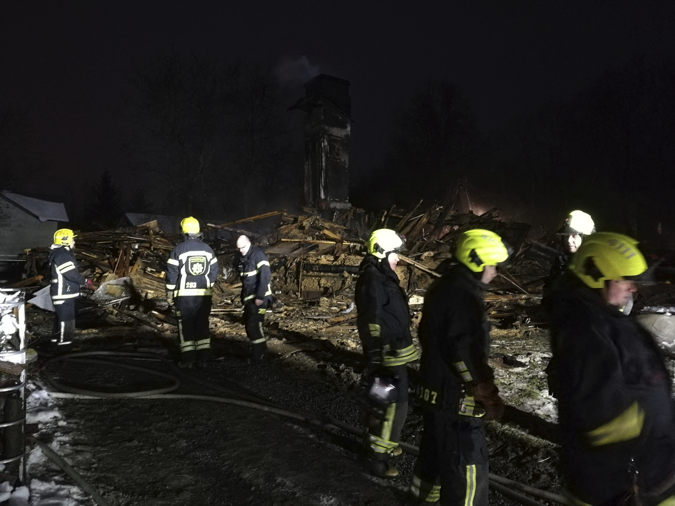 Ystävä kerää apua kotinsa tulipalossa menettäneille - Akaan Seutu