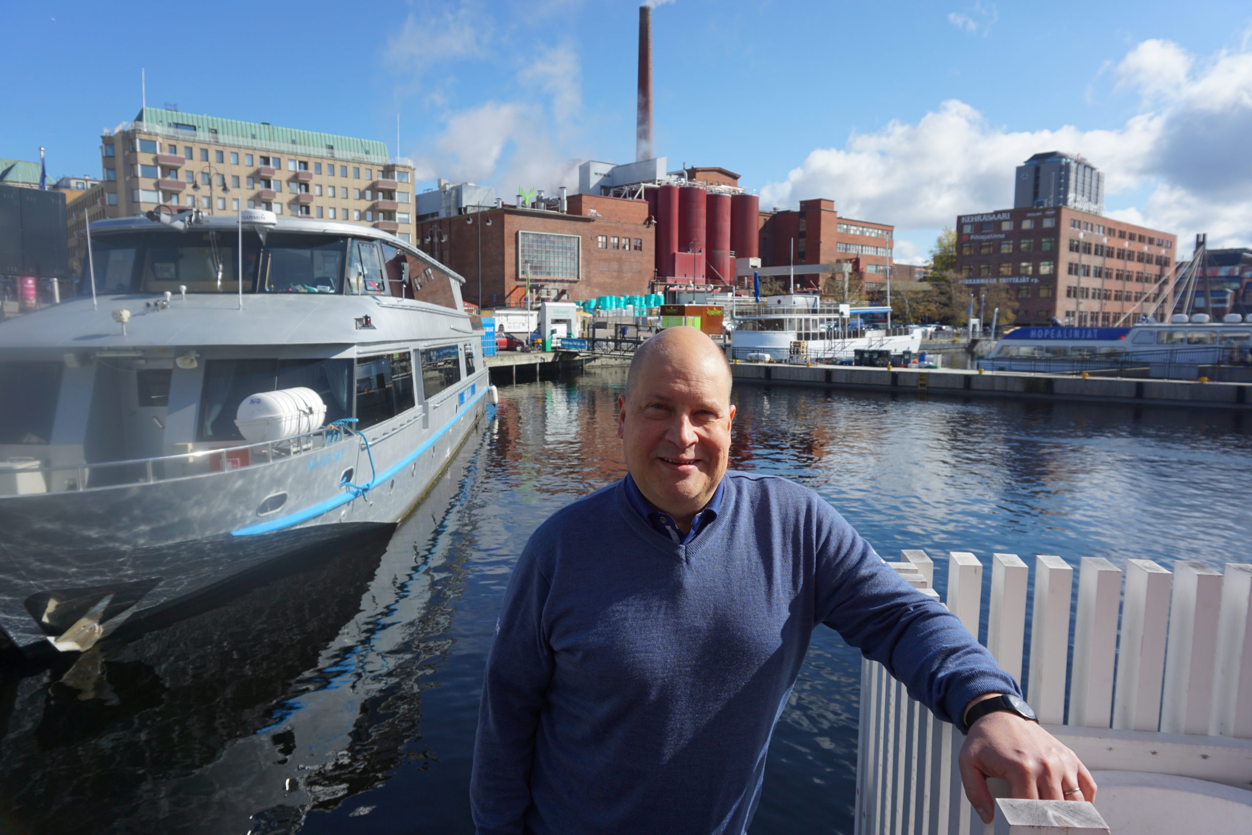 Matkailu ei tunnista kuntien rajoja. Matkailujohtaja Jari Ahjoharju korostaa, että Pirkanmaata on markkinoitava ja myytävä Tampere-kärjellä. Hän kehittäisi etenkin järvimatkailua. (Kuva: Matti Pulkkinen)