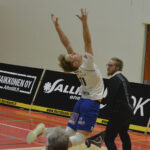 Akaa-Volleyn virhesuma sai jatkoa Loimaalla – Verkon kummallakin puolella nähtiin passarina Välimaa