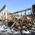 Toijala Worksin hallipalon virallinen syttymissyy selvillä – Tulipalossa tuhoutuneen rakennuksen purku on käynnissä