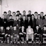 Viialan Kansalaiskoulusta vuonna 1962 valmistunut 8B-luokka tapaa Viialassa
