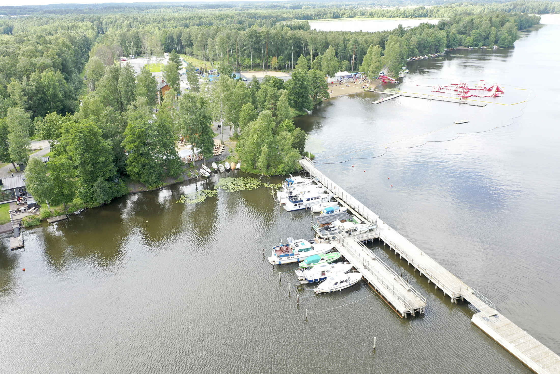 Pirkanmaan Osuuskauppa haki polttoaineenjakelijaksi Toijalan satamaan – Jos sopimukseen päästään, vierasvenelaiturin viereen noussee ABC:n kylmäasema