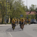 Näitkö sinä nämä keltapaitaiset pyöräilijät? – Joukkue lähtee heinäkuussa Pariisiin