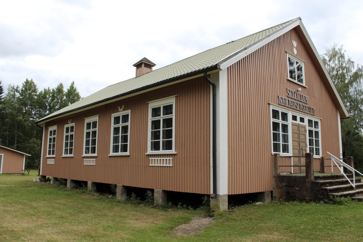 Laulu raikaa Sotkian Nuorisoseurantalolla lauantaina