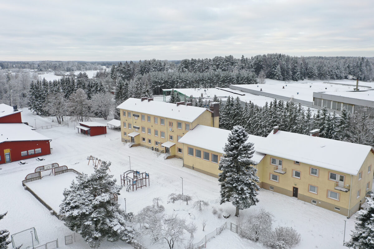 Kylmäkosken vanhan koulun purkaja selvillä – Akaan kaupunki tarttui halvimpaan tarjoukseen