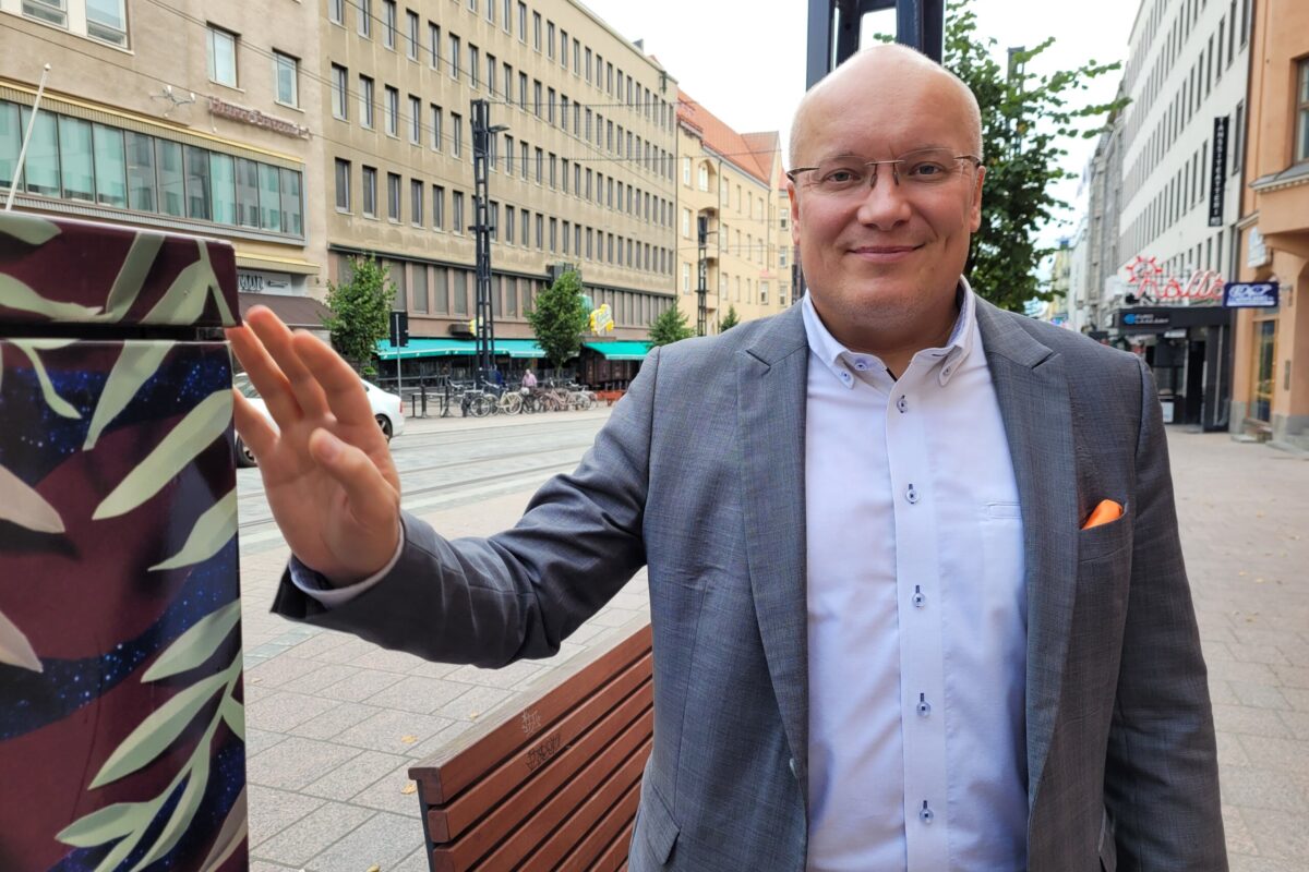 OP Koti Pirkanmaan toimitusjohtaja Antti Toivanen odottaa tästä vuodesta merkittävästi parempaa kuin viime vuosi oli. Hän muistuttaa, että nimenomaan Tampere näyttää valtakunnallisestikin asuntomarkkinoiden tulevaa suuntaa. (Kuva: Matti Pulkkinen)