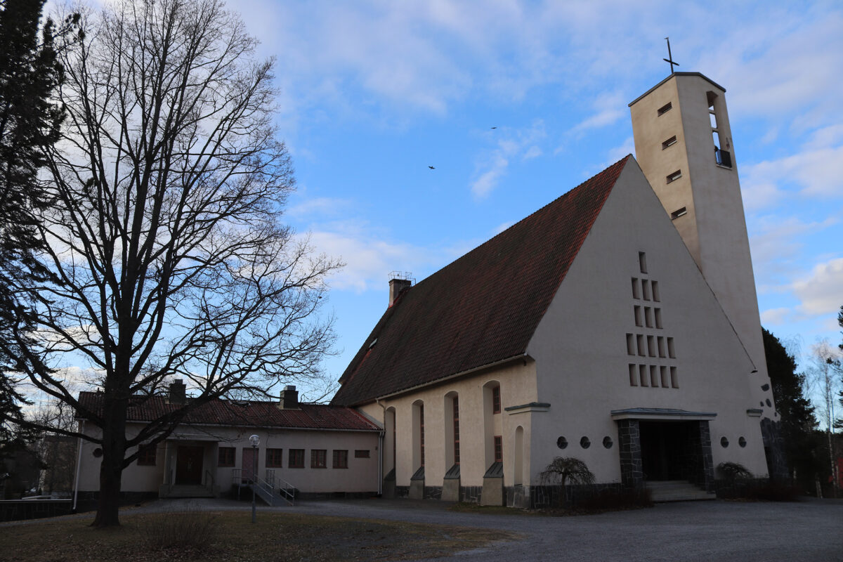 Seurakunta asetti tilojaan käyttökieltoon Viialassa