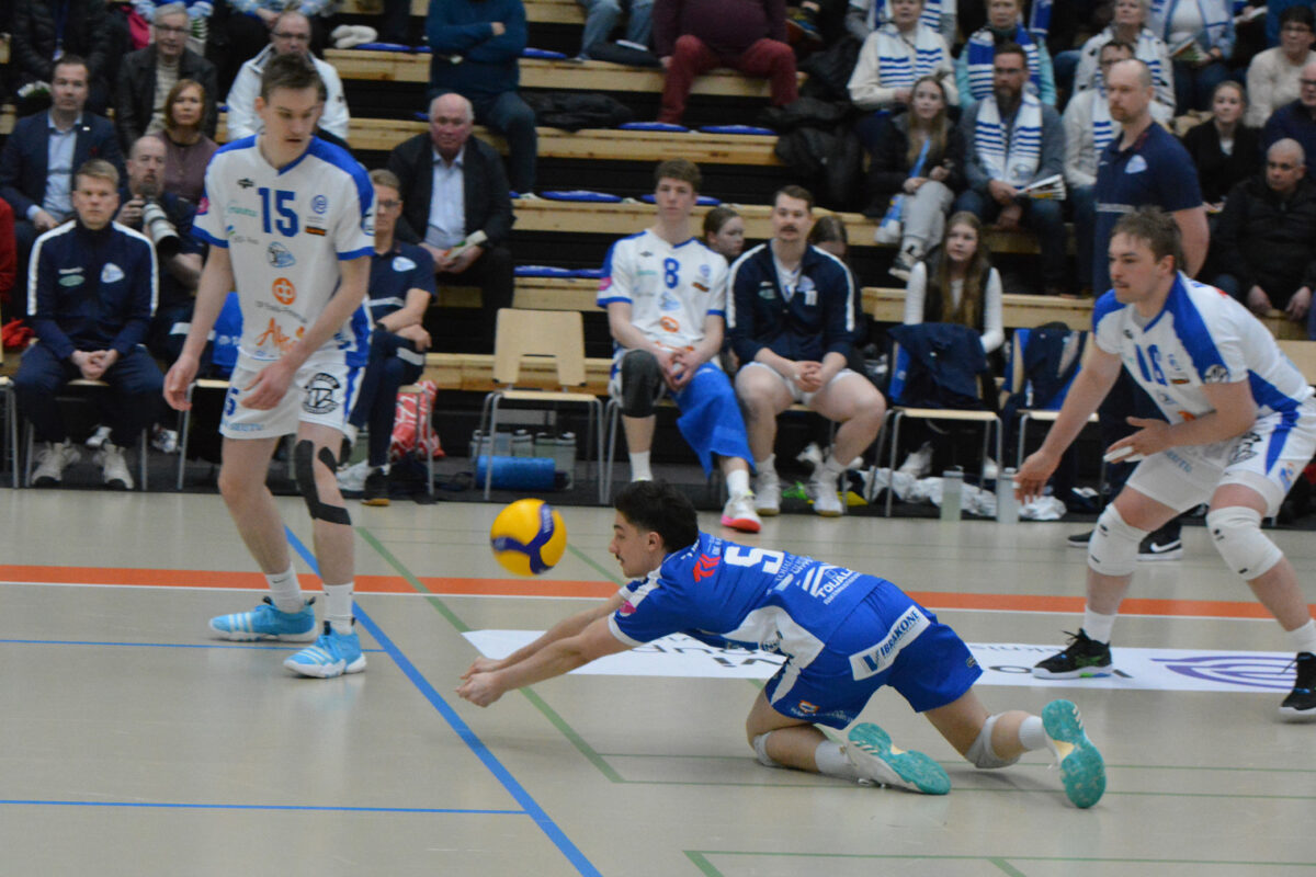 Miesten lentopallon Suomen mestari vaihtuu – Akaa-Volley kohtaa finaalipeleissä Hurrikaani-Loimaan