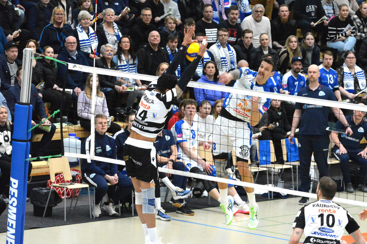 Akaa-Volley ja VaLePa järjestivät jännitysnäytelmän – Voittajan selvittäminen vaati viisi erää